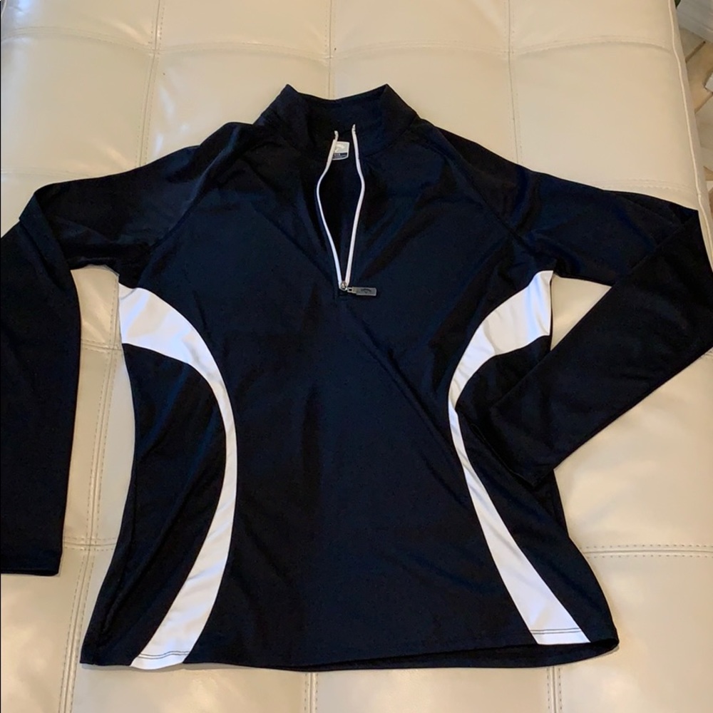 Never Worn B&W Sports Quarter-zip